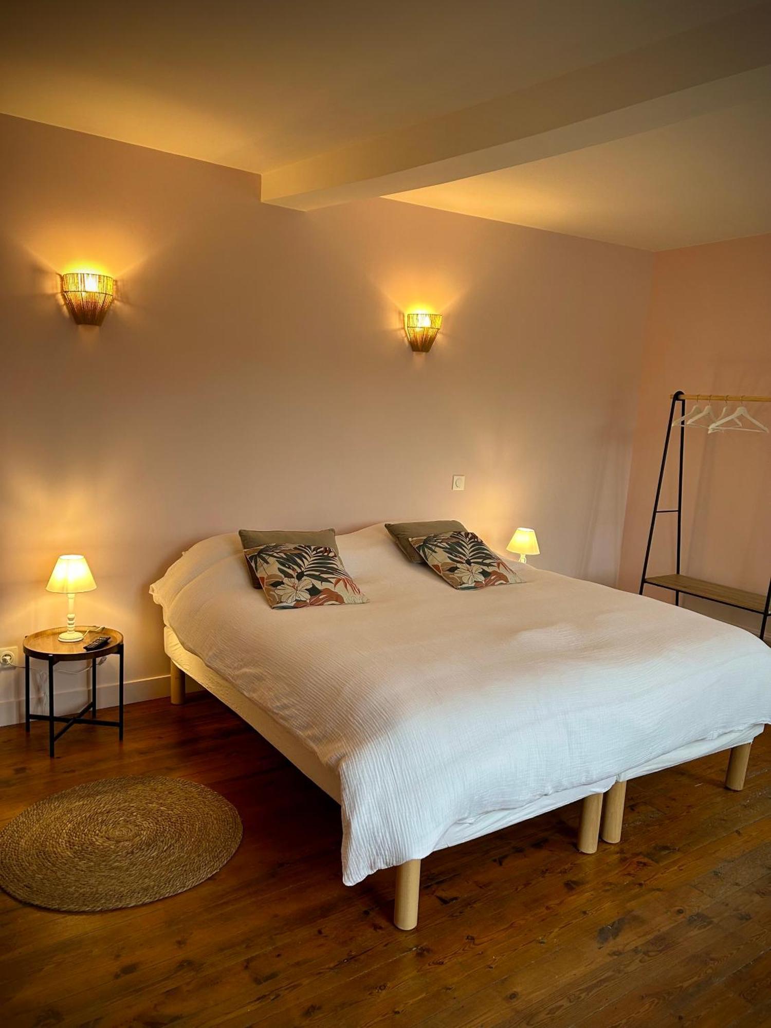 Le Domaine Du Castel Bed & Breakfast Saulzoir Bagian luar foto